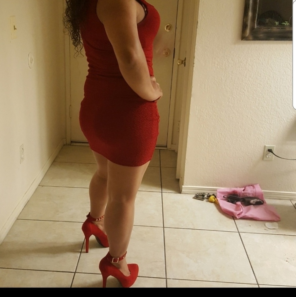 women's mini dress size Medium color red